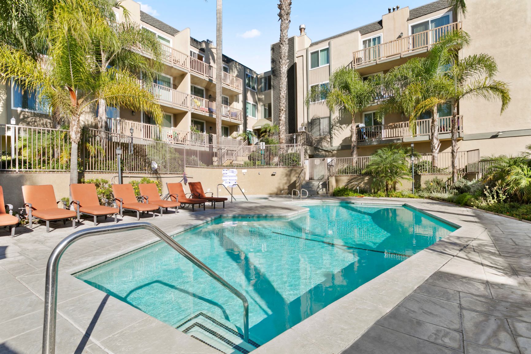 Apartments in Culver City, CA for Rent Parkway Plaza